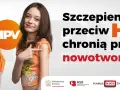 Dwoje dzieci z plastrami po szczepieniu HPV.