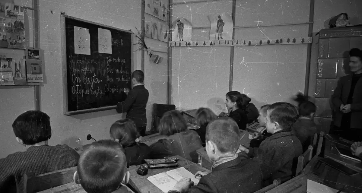 Szkoła dla niesłyszących Warszawa plac Trzech Krzyży - edukacja dla dzieci