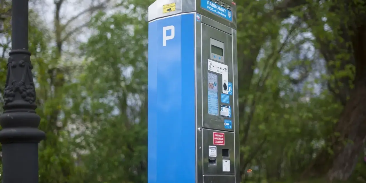 Czy niepełnosprawni płacą za parking w Ciechocinku? Sprawdź zasady!