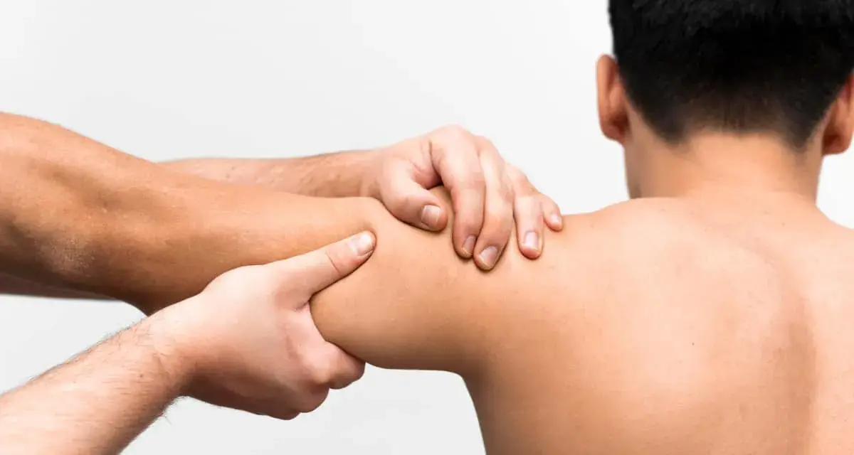 Rehabilitacja barku ile trwa? Poznaj kluczowe czynniki wpływające na czas powrotu do zdrowia