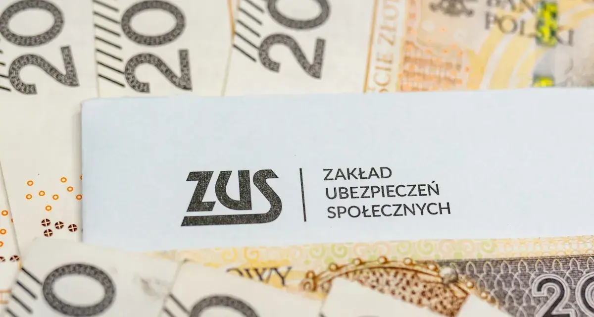 ZUS i banknoty 200 zł. Tabela z nowymi emeryturami może być wkrótce gotowa.