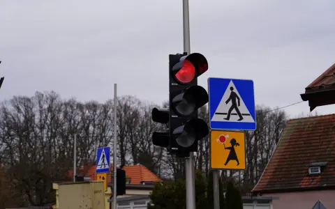 Sygnalizacja świetlna dla niesłyszących – jak zwiększyć bezpieczeństwo?