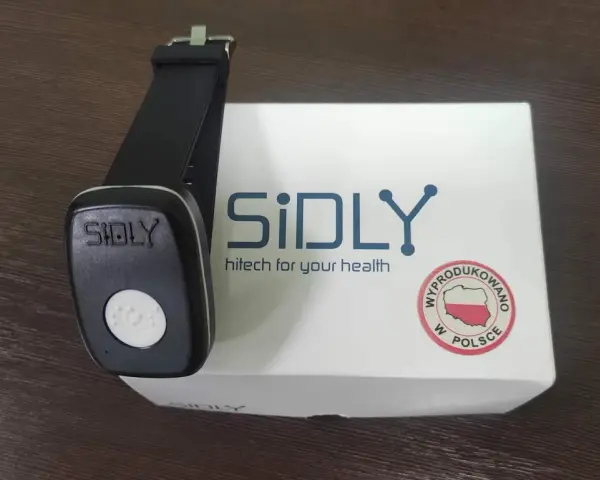 Opaska dla seniora NFZ marki SiDLY, polski produkt "hitech for your health".