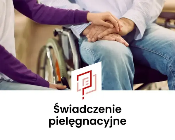 Dłoń młodej osoby na dłoni starszej osoby siedzącej na wózku inwalidzkim.