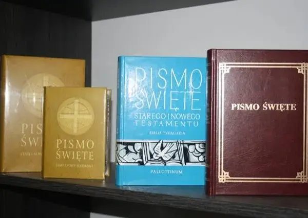 Biblia dla niewidomych: dostępne formaty i wsparcie dla czytelników