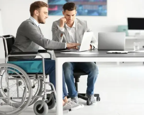 Czy osoba niepełnosprawna może pracować w soboty i niedziele? Oto prawda