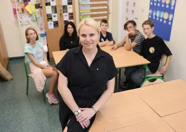 Najlepsze szkoły dla niesłyszących w Warszawie – wsparcie i edukacja