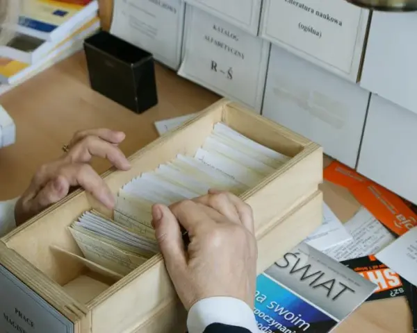 Dział zbiorów dla niewidomych – odkryj dostępne usługi i materiały
