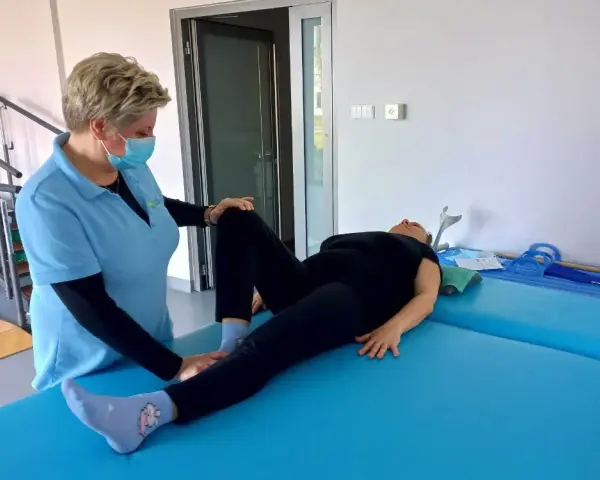 Rehabilitacja ud na czym polega – kluczowe metody i cele terapii