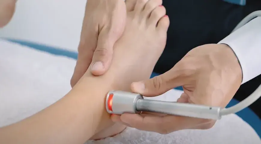 Jak działa laser w rehabilitacji i jakie przynosi korzyści?