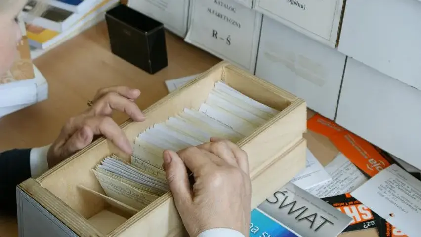 Dział zbiorów dla niewidomych – odkryj dostępne usługi i materiały