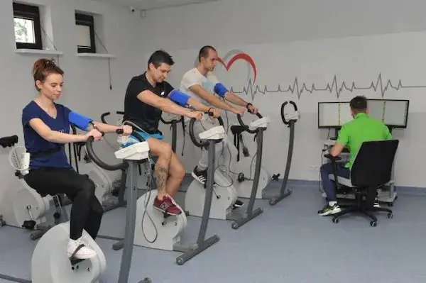 Zdjęcie Gdzie najlepsza rehabilitacja kardiologiczna? Sprawdzone ośrodki w Polsce